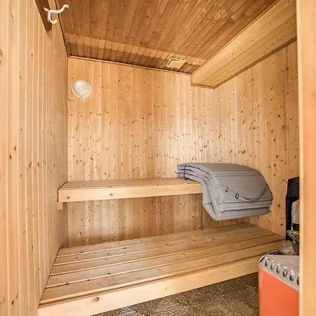 Olla - 300m From The Sea By Interhome *