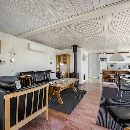 Olla - 300m From The Sea By Interhome Feriehus *